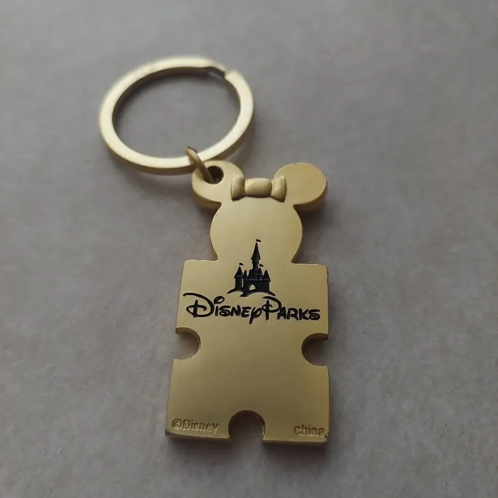 Disney Parks Minnie Mouse Matte Goldtone Key Ring Key Chain 